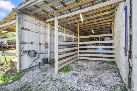 Exterior - 3259 W Farm Rd 60, Springfield, MO 65803 photo 1 of 18
