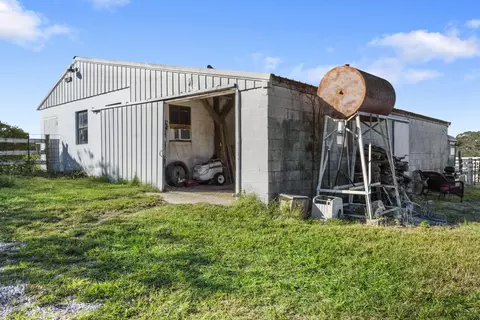 Exterior - 3259 W Farm Rd 60, Springfield, MO 65803 photo 5 of 18