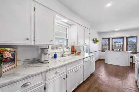 Kitchen - 3259 W Farm Rd 60, Springfield, MO 65803 photo 2 of 3
