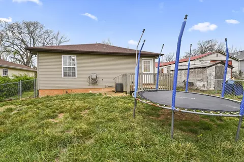 Exterior - 1306 N Brown Ave, Springfield, MO 65802 photo 6 of 8