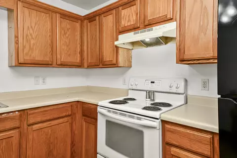 Kitchen - 1306 N Brown Ave, Springfield, MO 65802 photo 4 of 5