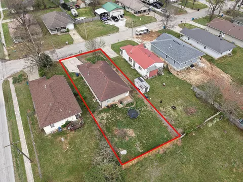 View/Area - 1306 N Brown Ave, Springfield, MO 65802 photo 3 of 4