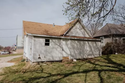 Exterior - 712 N Prospect Ave, Springfield, MO 65802 photo 3 of 5