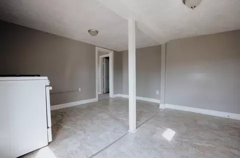 Living - 712 N Prospect Ave, Springfield, MO 65802 photo 3 of 3