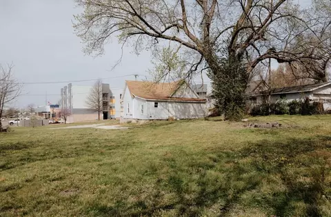 Exterior - 712 N Prospect Ave, Springfield, MO 65802 photo 5 of 5