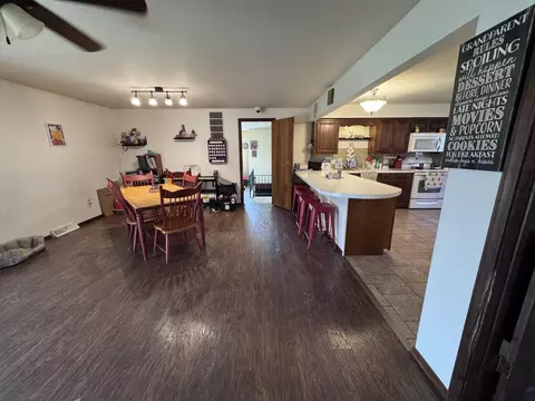 Dining - 207 E Meadow Ave, Crane, MO 65633 photo 4 of 4