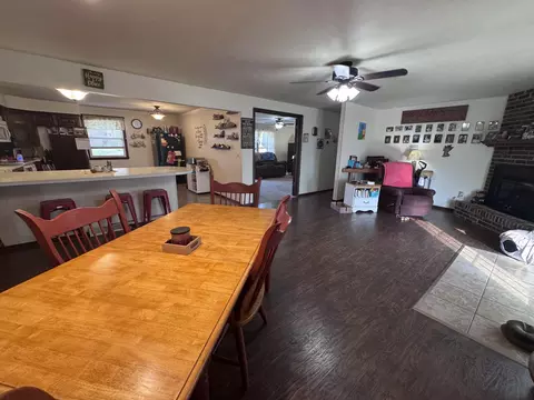 Dining - 207 E Meadow Ave, Crane, MO 65633 photo 3 of 4