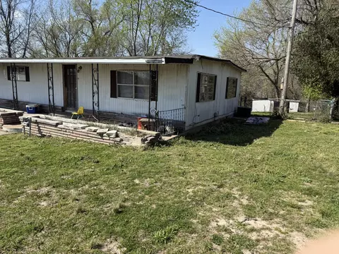 504 E Park Ave, Crane, MO 65633 photo 4