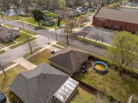 View/Area - 2205 N Prospect Ave, Springfield, MO 65803 photo 4 of 14