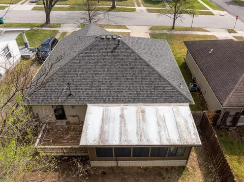 View/Area - 2205 N Prospect Ave, Springfield, MO 65803 photo 2 of 14