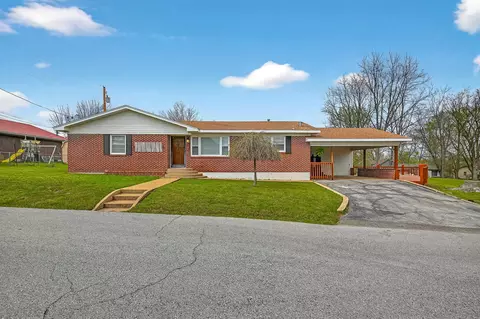 Exterior - 157 Spring St, Forsyth, MO 65653 photo 2 of 8