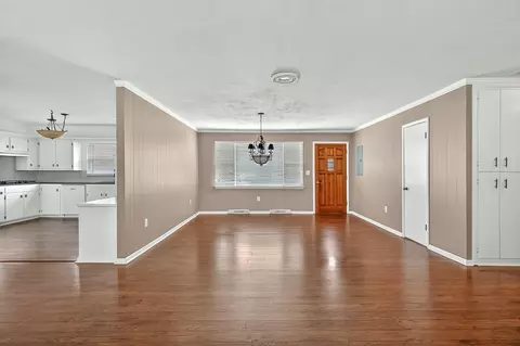 Living - 157 Spring St, Forsyth, MO 65653 photo 7 of 7