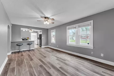 2151 N Rogers Ave, Springfield, MO 65803 photo 4