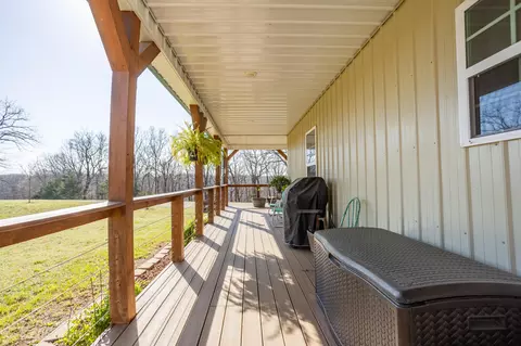 Exterior - 16032 Farm Road 1212, Aurora, MO 65605 photo 9 of 18