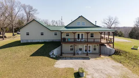 Exterior - 16032 Farm Road 1212, Aurora, MO 65605 photo 7 of 18