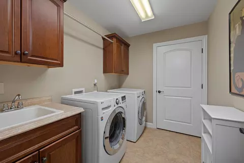 Other - 3810 E Cherry St #102, Springfield, MO 65809 photo 9 of 10