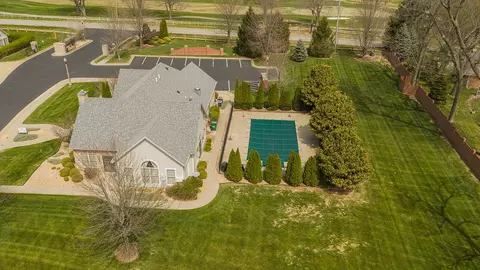 View/Area - 3810 E Cherry St #102, Springfield, MO 65809 photo 11 of 15