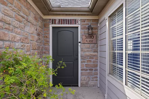 Entry Way - 3810 E Cherry St #102, Springfield, MO 65809 photo 1 of 5