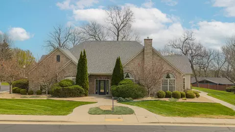 Exterior - 3810 E Cherry St #102, Springfield, MO 65809 photo 5 of 7