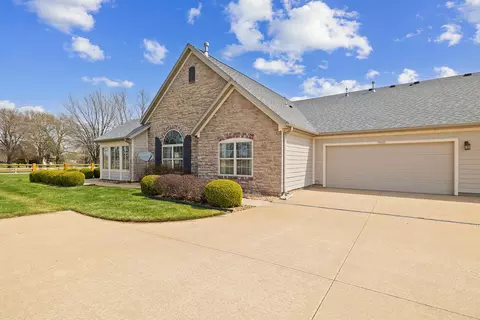 Exterior - 3810 E Cherry St #102, Springfield, MO 65809 photo 2 of 7