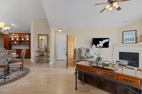 Other - 3810 E Cherry St #102, Springfield, MO 65809 photo 3 of 10