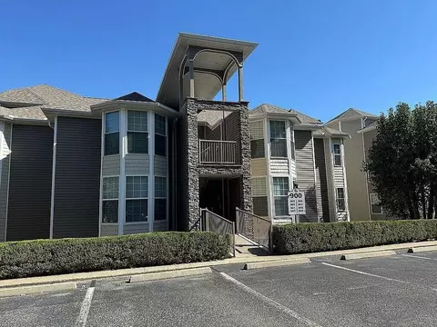 902 Rocky Shore Ter, Kimberling City, MO 65686