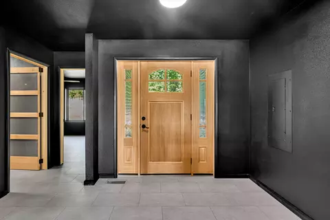 Entry Way - 1201 County Road 555b, Tecumseh, MO 65760 photo 1 of 6
