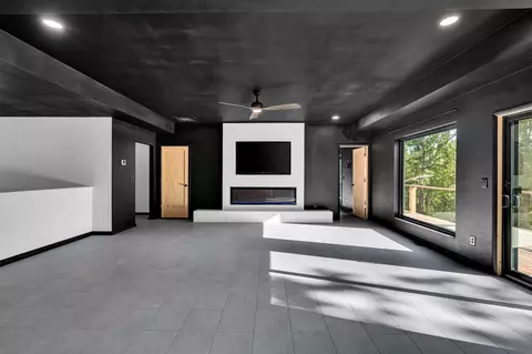 Living - 1201 County Road 555b, Tecumseh, MO 65760 photo 3 of 4