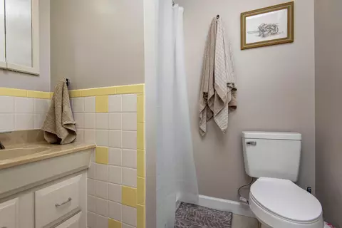 Bath - 48 Clearspring Rd, Shell Knob, MO 65747 photo 1 of 2