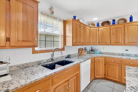 3957 W Greenwood St, Springfield, MO 65807 photo 14