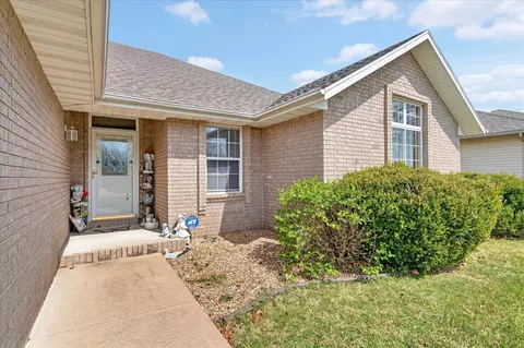3957 W Greenwood St, Springfield, MO 65807 photo 4