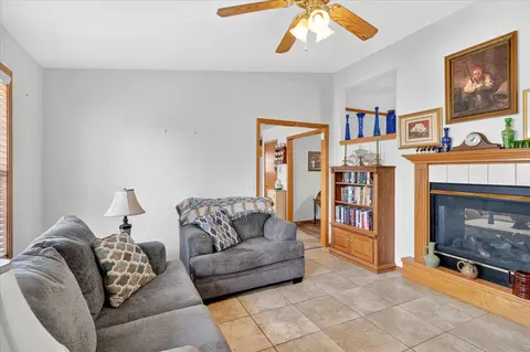 3957 W Greenwood St, Springfield, MO 65807 photo 10