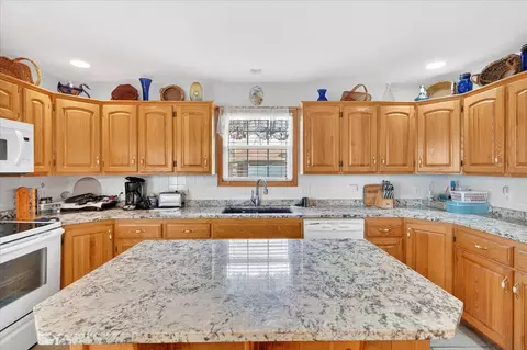3957 W Greenwood St, Springfield, MO 65807 photo 12