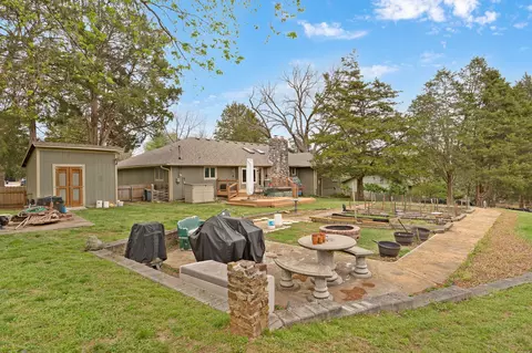 Exterior - 5211 S Timberlake Dr, Springfield, MO 65804 photo 14 of 21