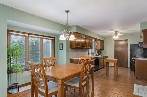 Dining - 5211 S Timberlake Dr, Springfield, MO 65804 photo 1 of 1