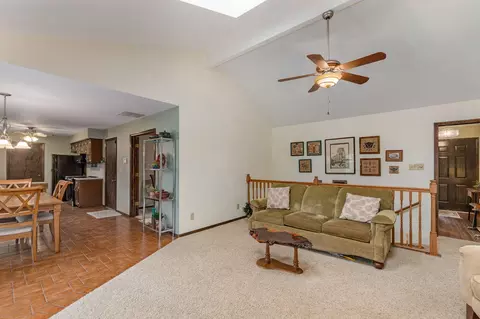 Entry Way - 5211 S Timberlake Dr, Springfield, MO 65804 photo 2 of 2