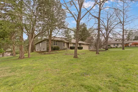Exterior - 5211 S Timberlake Dr, Springfield, MO 65804 photo 6 of 21