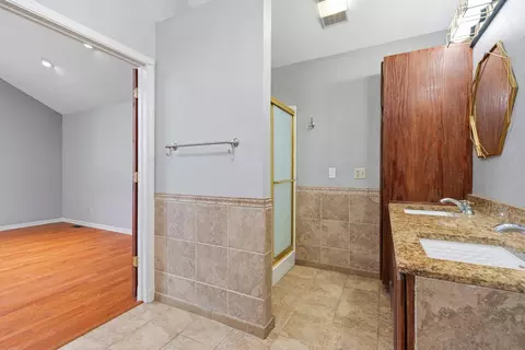Bath - 574 Skyline Dr, Forsyth, MO 65653 photo 1 of 5