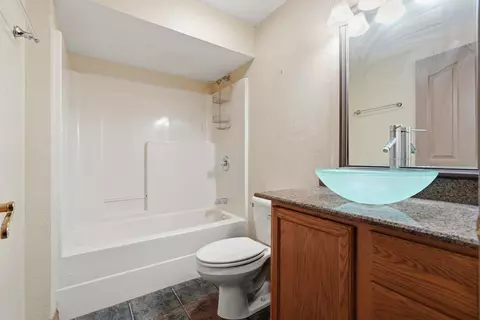 Bath - 574 Skyline Dr, Forsyth, MO 65653 photo 5 of 5
