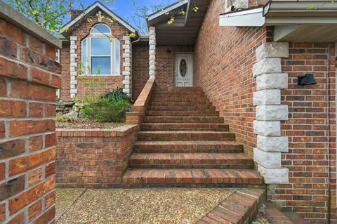 Exterior - 574 Skyline Dr, Forsyth, MO 65653 photo 4 of 9