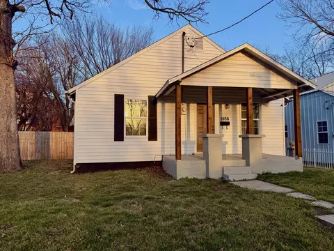 2038 N Weller Ave, Springfield, MO 65803