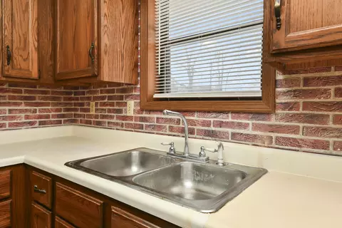 Kitchen - 1650 Miller Dr, Branson, MO 65616 photo 6 of 6
