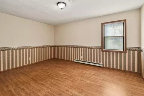 Bedroom - 1650 Miller Dr, Branson, MO 65616 photo 5 of 6