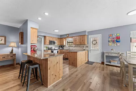 Kitchen - 25540 Fox Woods Cir, Shell Knob, MO 65747 photo 2 of 3
