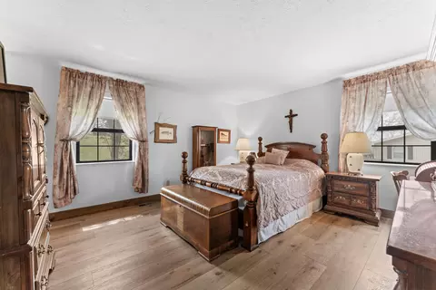 Bedroom - 25540 Fox Woods Cir, Shell Knob, MO 65747 photo 1 of 6
