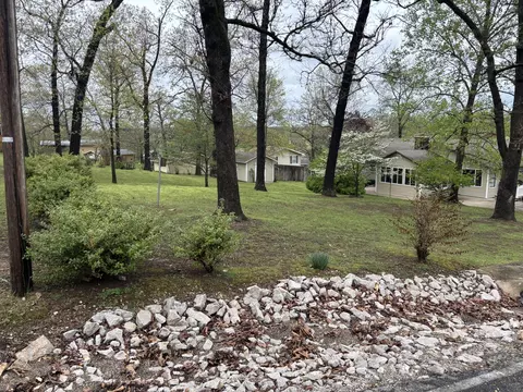 Exterior - 25540 Fox Woods Cir, Shell Knob, MO 65747 photo 7 of 9