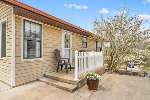 Exterior - 25540 Fox Woods Cir, Shell Knob, MO 65747 photo 4 of 9