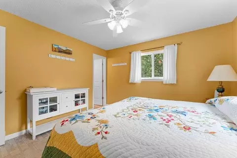 Bedroom - 25630 Foxwood Cir, Shell Knob, MO 65747 photo 2 of 6