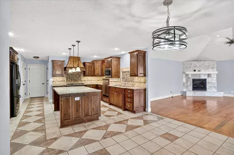 Other - 3245 W Brett Dr, Springfield, MO 65810 photo 3 of 8