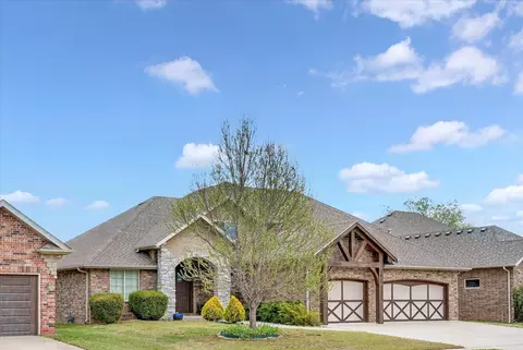 3245 W Brett Dr, Springfield, MO 65810